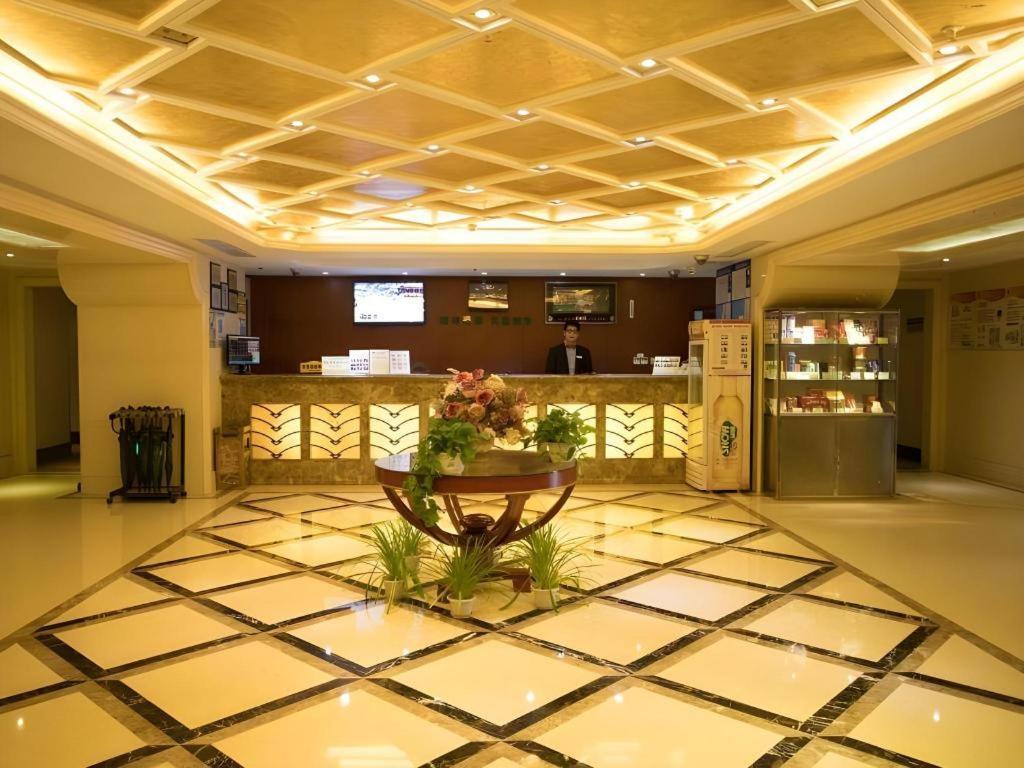 Greentree Inn Suzhou Railway Station North Square Haobainian Wedding Dress City Express Hotel Kültér fotó