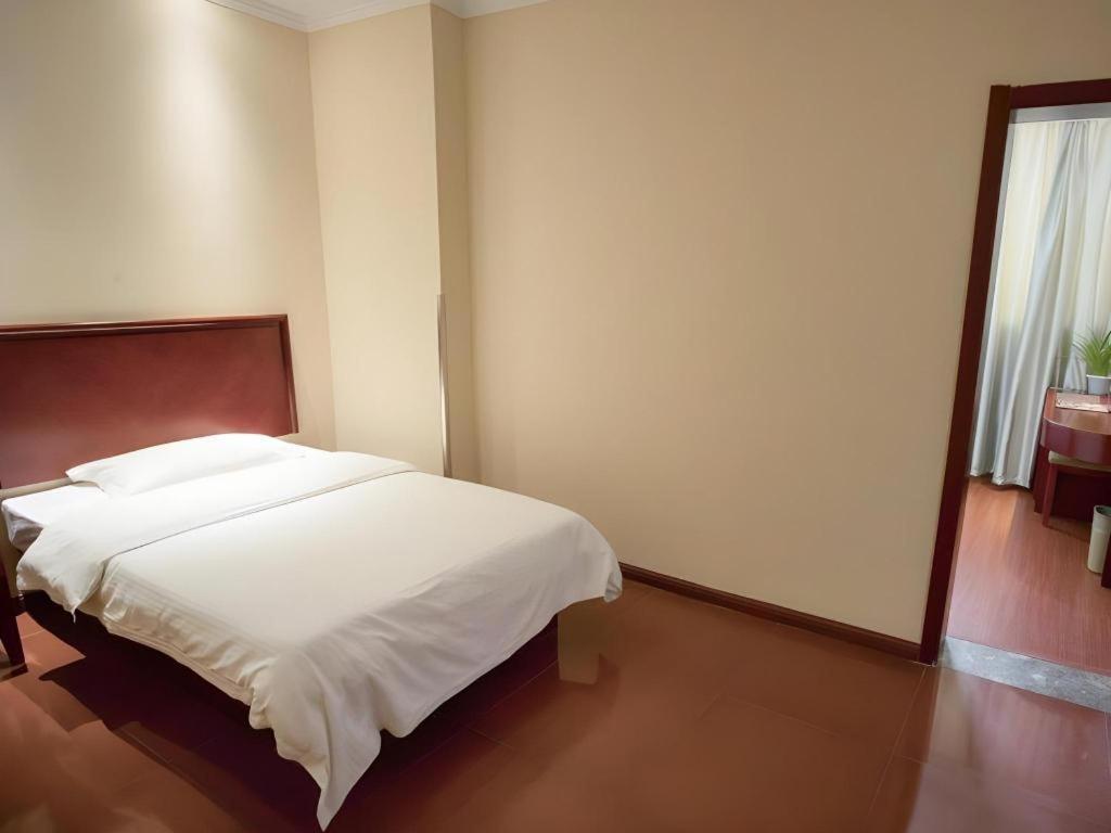 Greentree Inn Suzhou Railway Station North Square Haobainian Wedding Dress City Express Hotel Kültér fotó