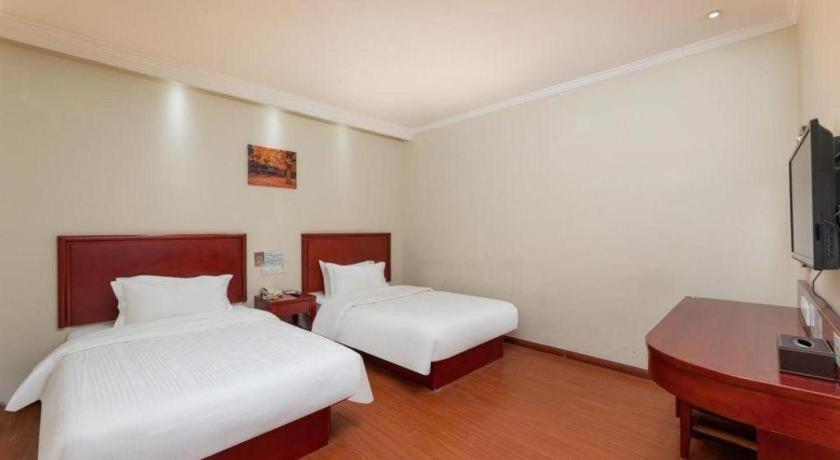 Greentree Inn Suzhou Railway Station North Square Haobainian Wedding Dress City Express Hotel Kültér fotó